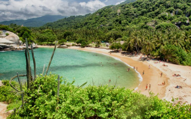 como encontrar singles en Santa Marta