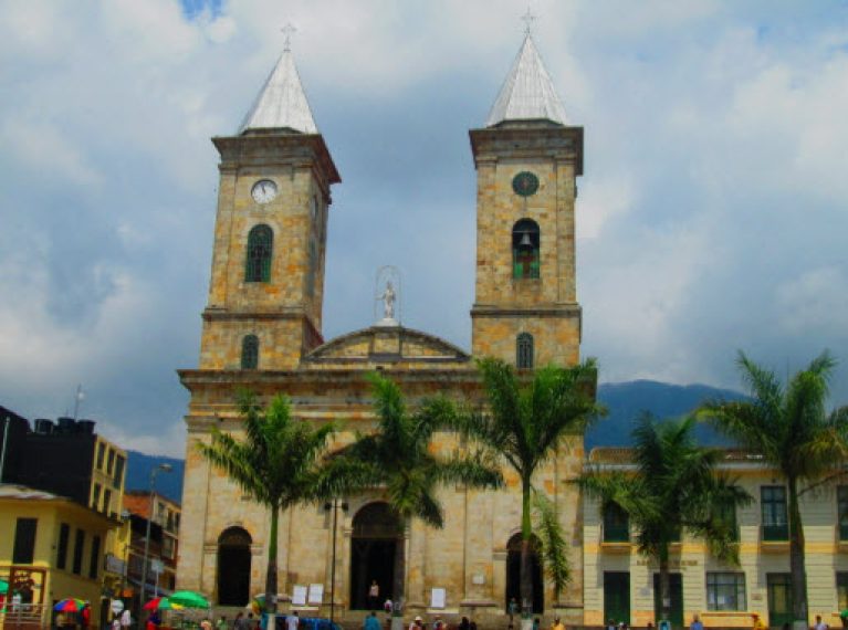 como encontrar singles en Fusagasugá