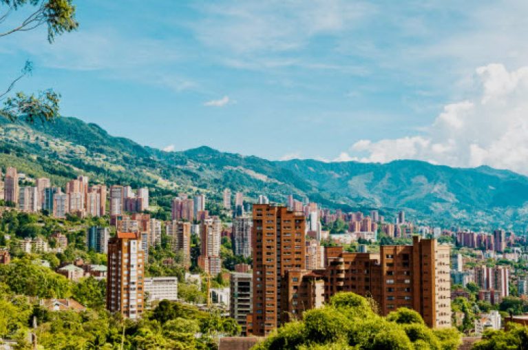 como encontrar singles en Medellín